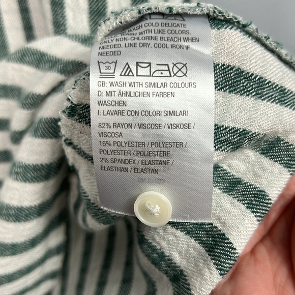 Denim & Co Textured Woven Peplum Stripe Long Sleeve Shirt Medium - Picture 6 of 7